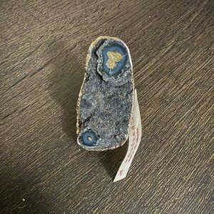 Elegant Geode Druzy Ring with Gold Accents